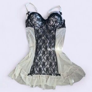 Linea Donatella Black and Cream Lace Chemise